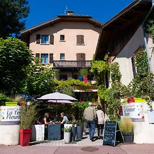 ** Hotel La Terrasse Fleurie, Logis, Et Restaurant Frankrijk